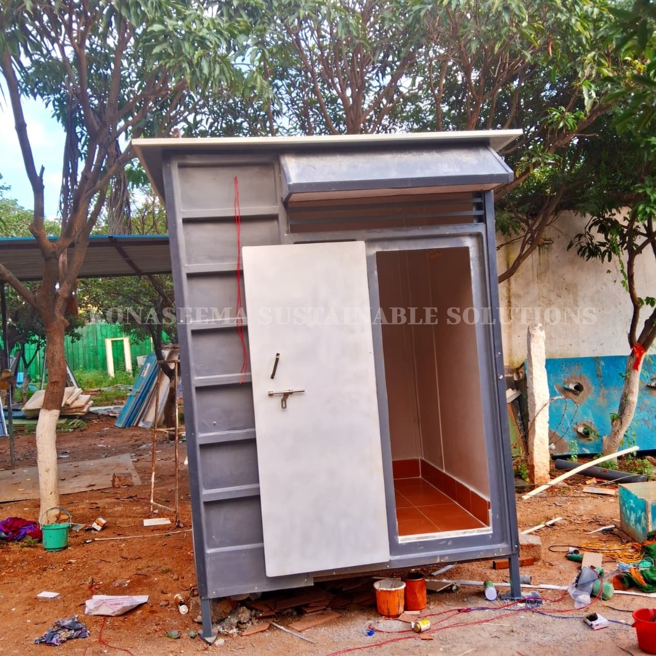 6×6×8 portable toilet